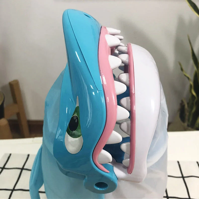 New Family Games Play House Great White Shark Fish Toys Parent-Child Toys Touch Fish Bite Hand Shark Tabletop Games