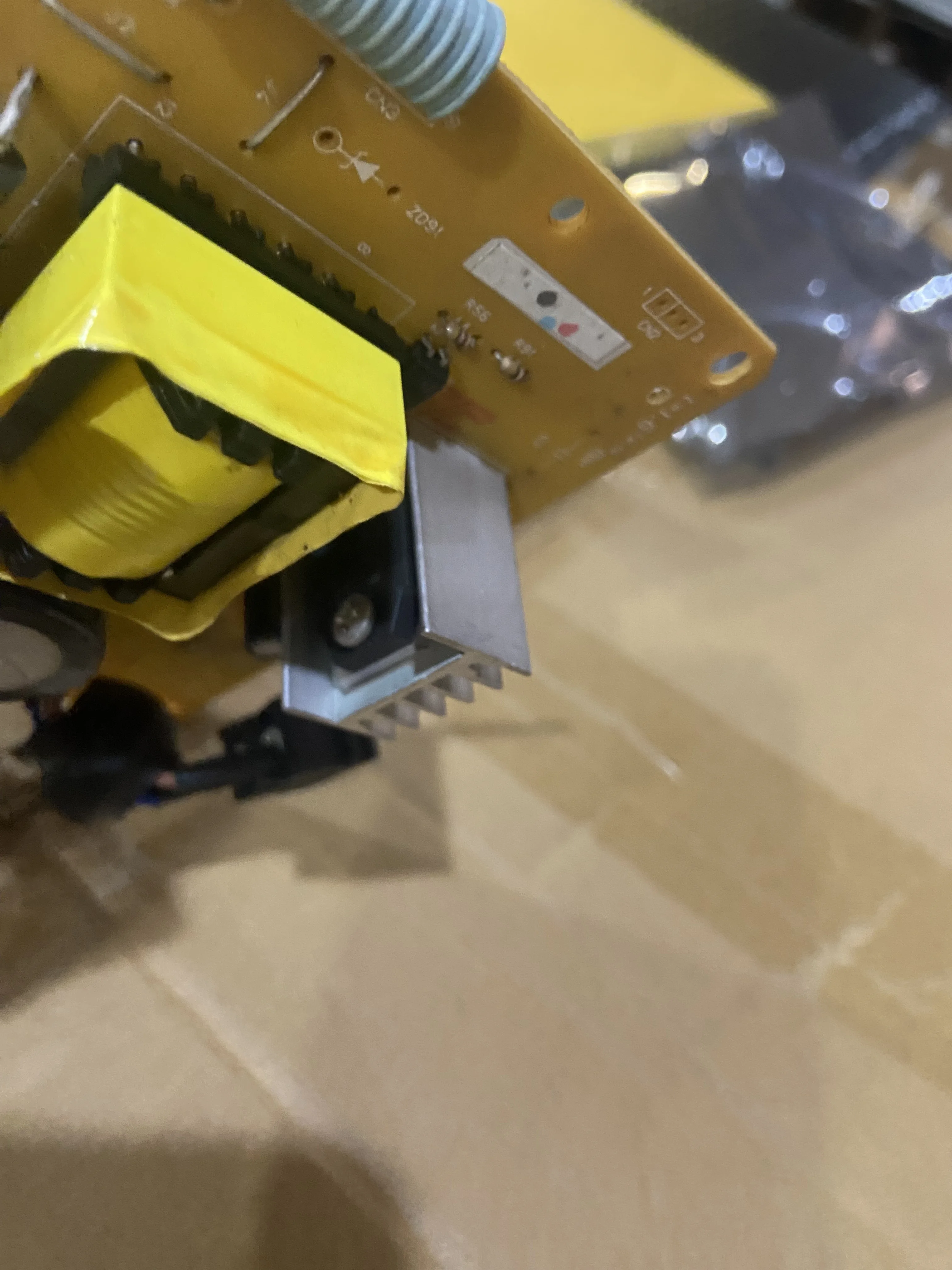 

Плата питания CD81 220 В C698 EPS-124E подходит для EPSON T1100 T1110 ME1100 C1100 WF1100 B1100 L1300 et14000