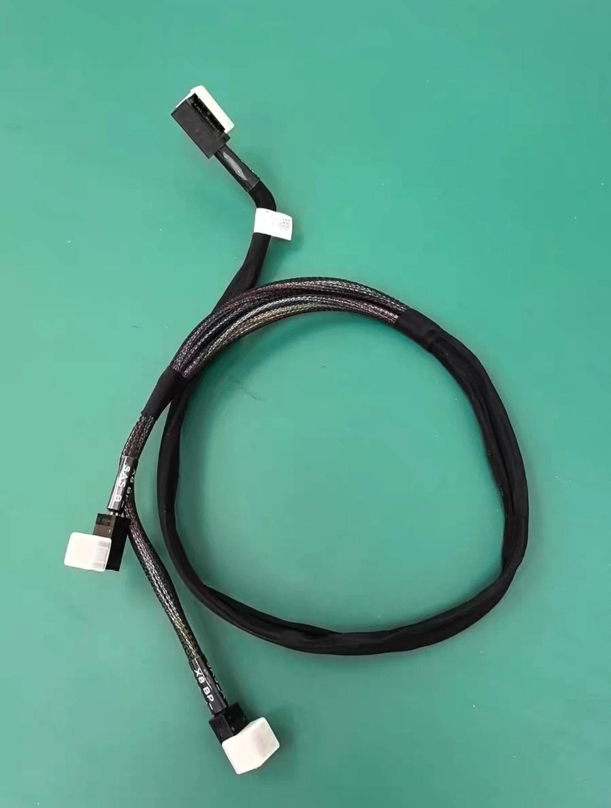 

For Dell R940XA 8-bit, to RISER1 array card data cable 3H3K0