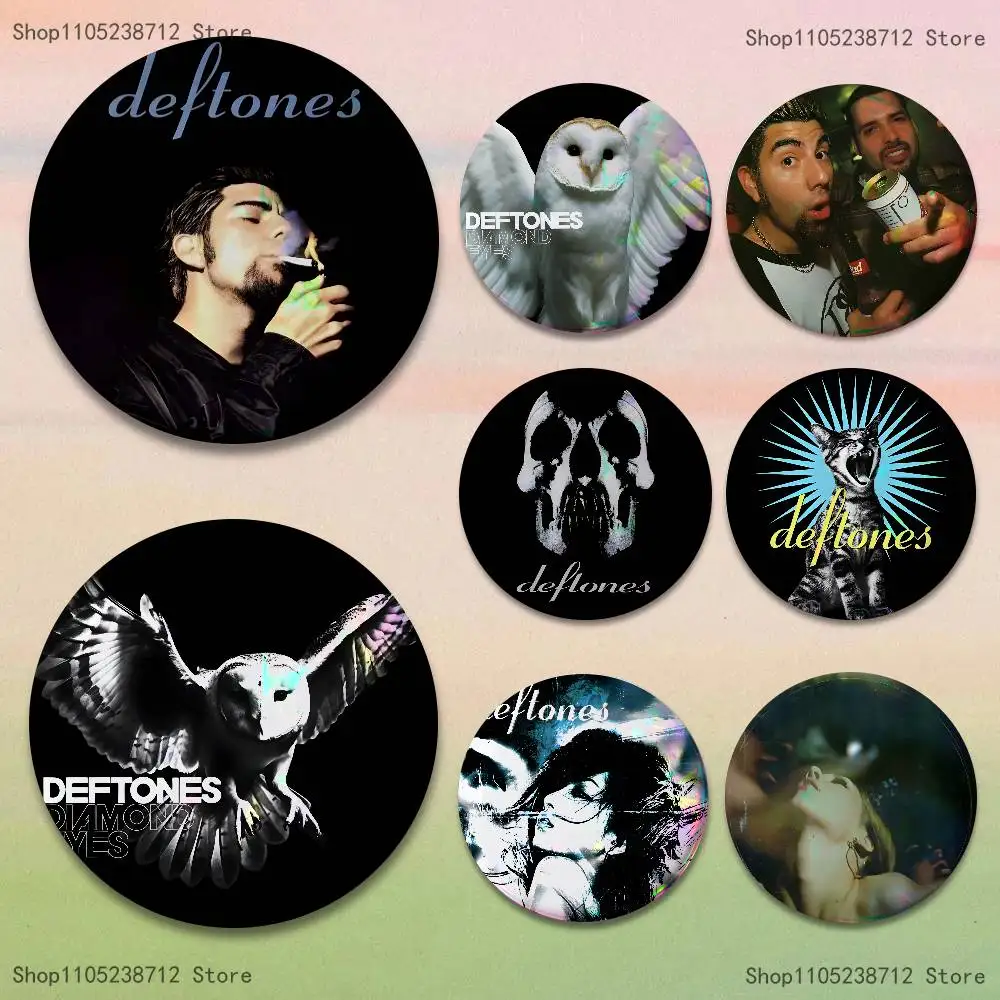

Retro Band D-Deftones Button Pin Bright Printed Icon Gift For Friends Badge Collar Brooch Lapel Pin Metal
