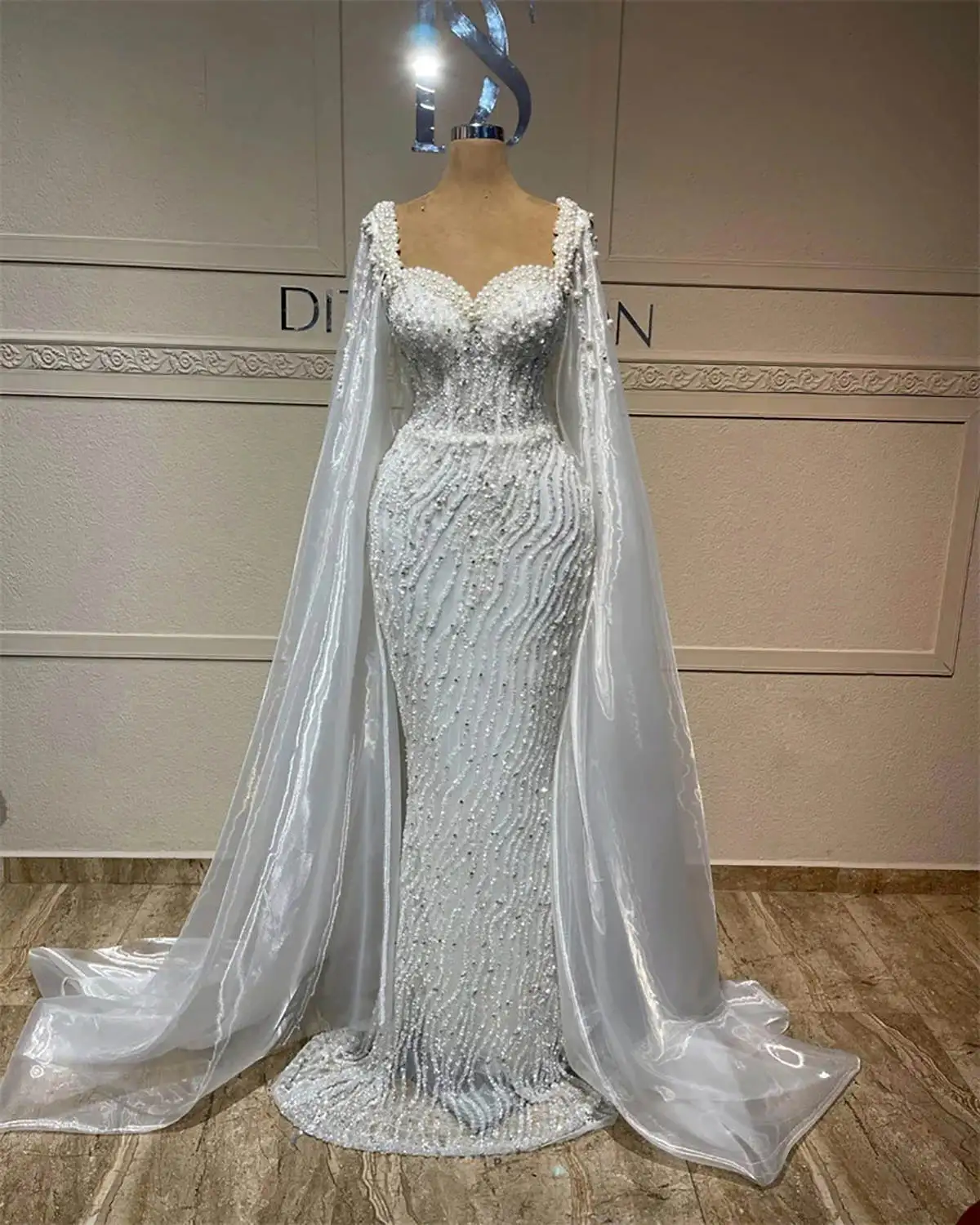 Luxury Mermaid Wedding Dresses For Women Sweetheart Neck With Wrap Bridal Gown Sequins Pearls Sweep Train Customized Dress