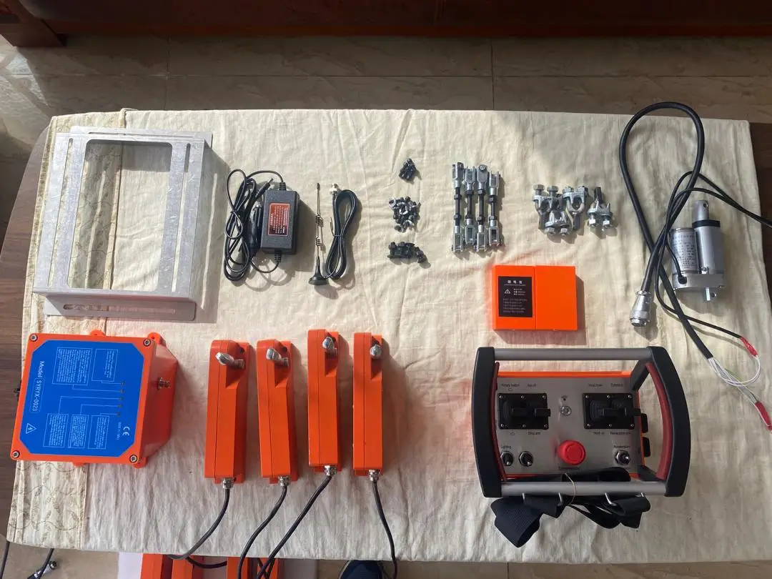 

4 Motors12v 24v Remote Control Truck Crane Remote Controller 4 Ways