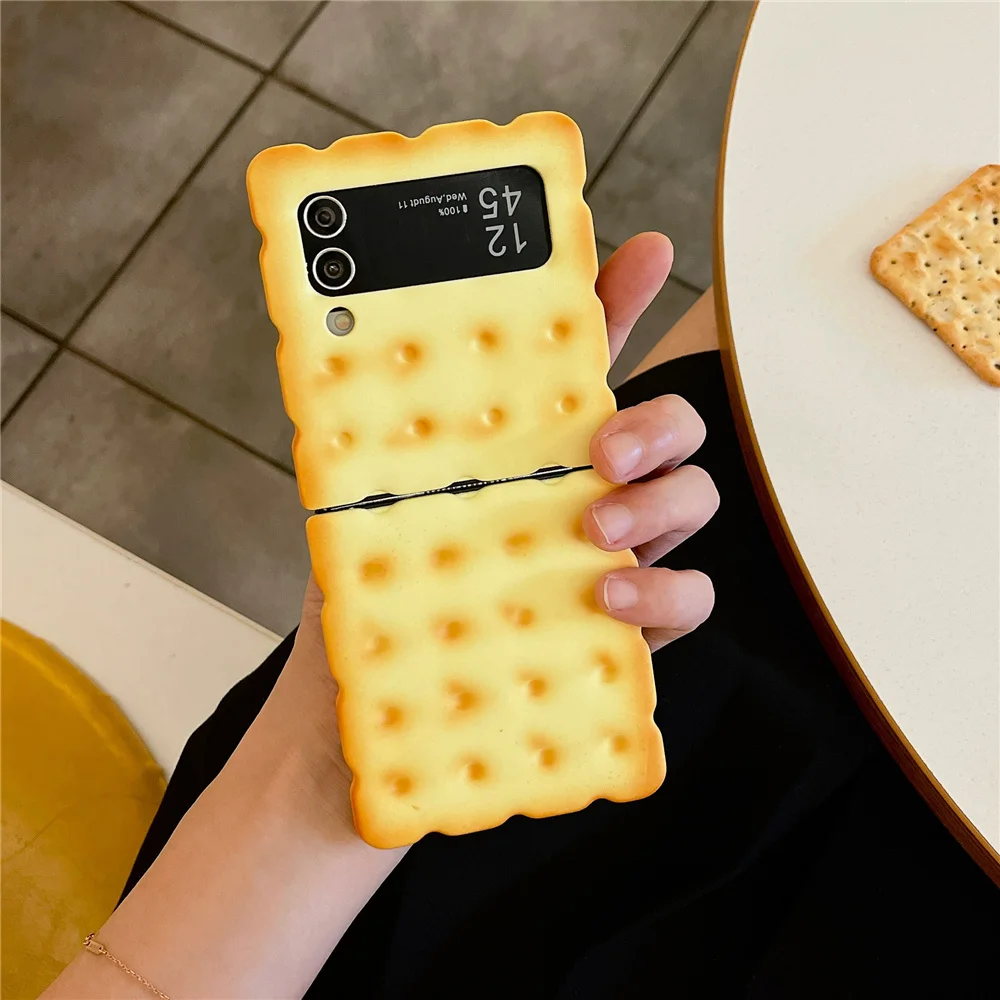 Cartoon Cookies biscuits phone case for Samsung Galaxy Z Flip 6 5 4 3 Fashion mobile phones cases PC hard crossbody Cover funda