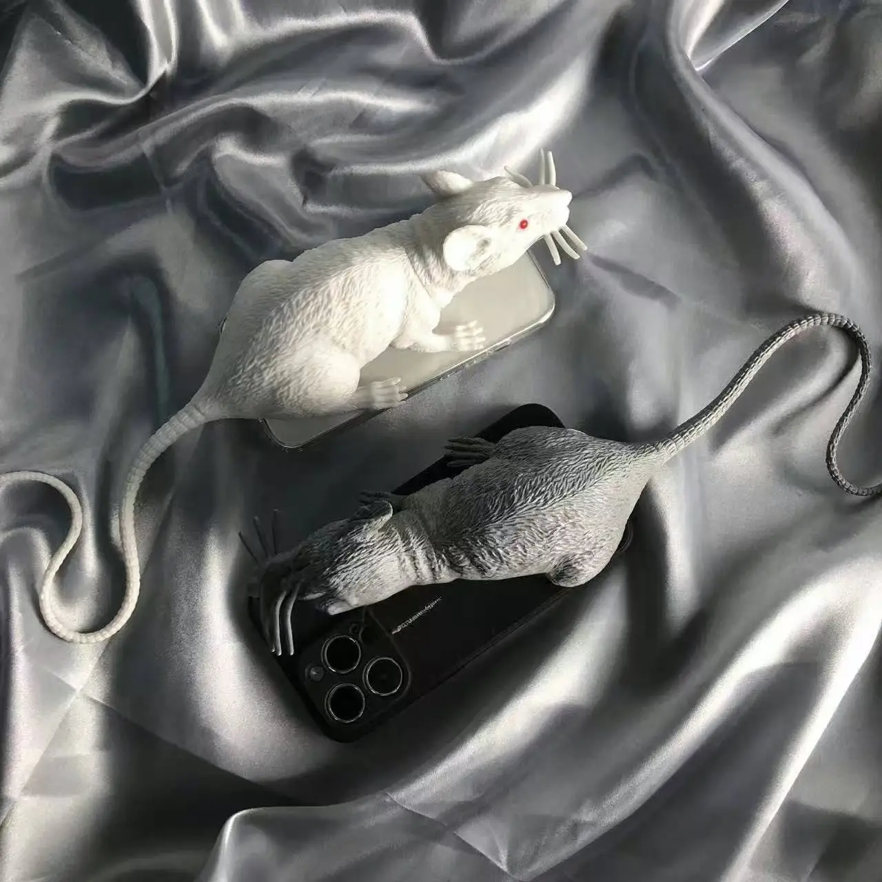 3D horror parody simulation mouse phone case suitable for iPhone 18 17 16 15 14 13 12 11 ProMax soft silicone cover