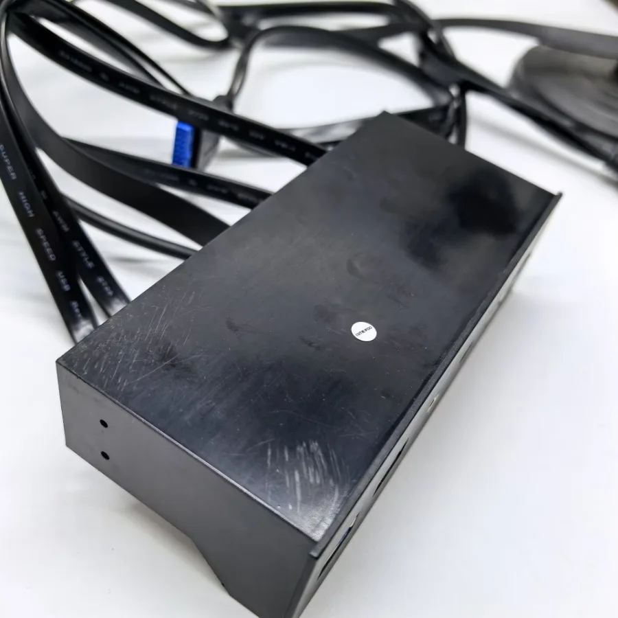 โฮสต์เมนบอร์ดสาย 19P 9Pin ถึง 4 พอร์ต USB 3.0 HD Audio ประเภท E Type-C 3.1 5.25in แผงบาร์ด้านหน้า