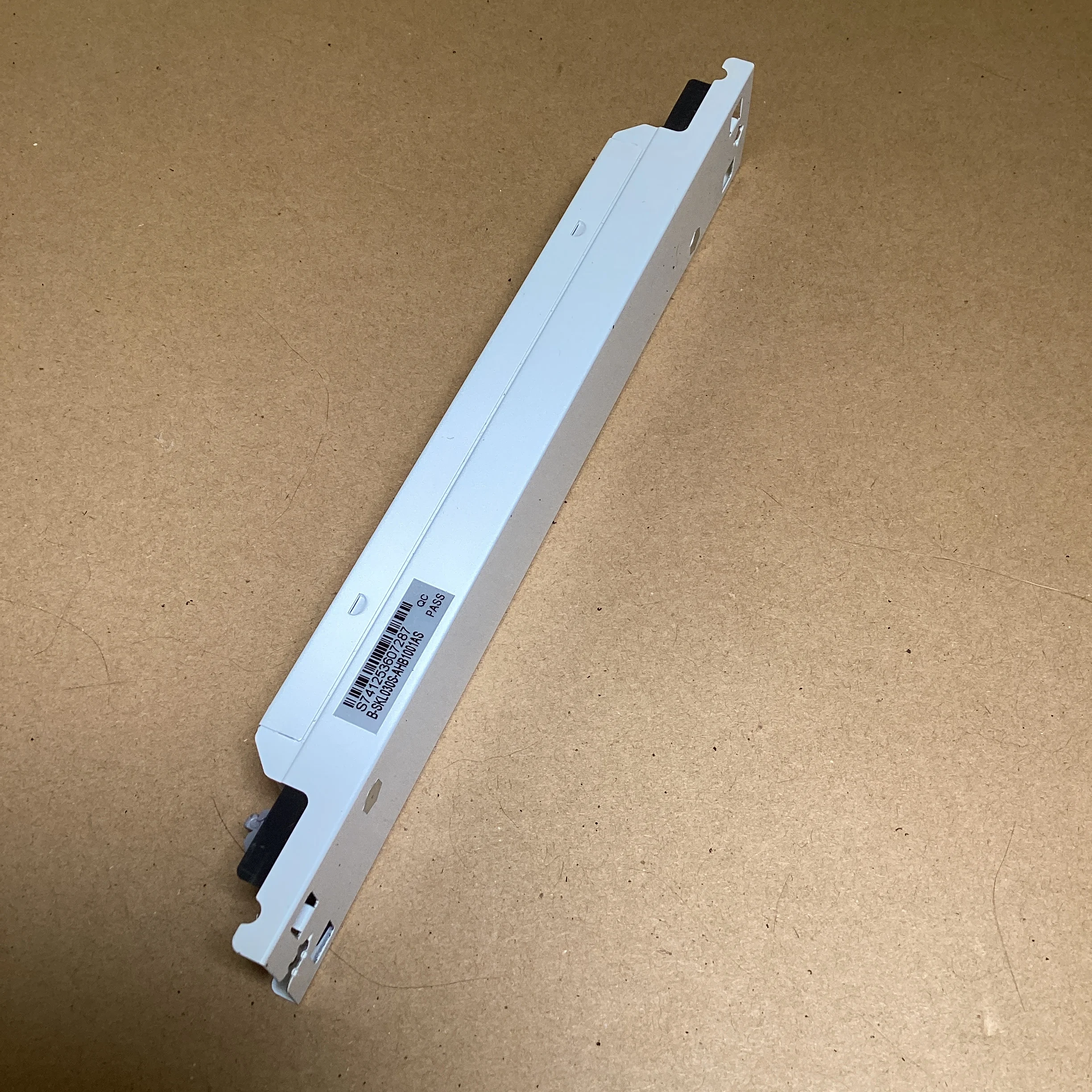 Flicker-free Linear Lighting LED Driver BK-SKL030S-AHB0700AS Multi-level current output 350mA-700mA