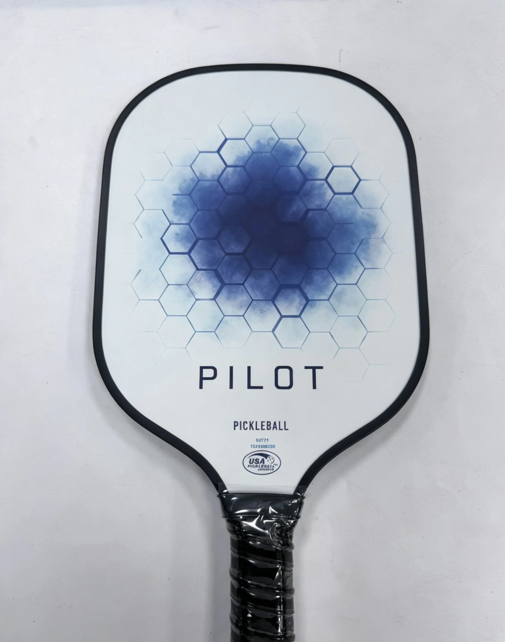 

Direct Factory Sales 10MM POLYPROPYLENE CORE FIBERGLASS MAX GRIP SURFACE DURABLE EDGE GUARD PICKLEBALL PADDLE RACKET