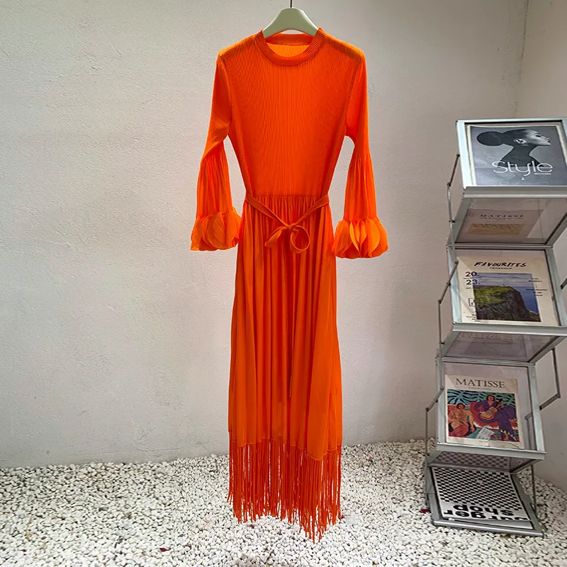 YFPF Modna plisowana sukienka dla kobiet z frędzlami Patchworkowy pasek na rękawach Długie sukienki z linii A 2025 Nowość 3A356