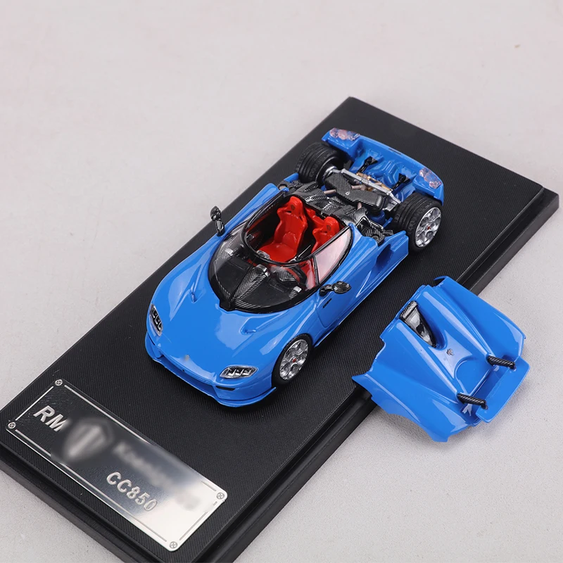 Model Kit Rg - RM MODEL 1:64 CC850 Die-cast alloy