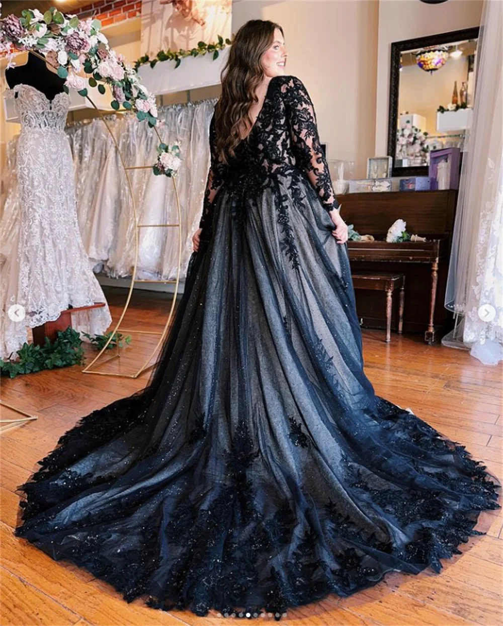 Cathy Luxury V-neck Plus Size Prom Dress 2024 Lace Tulle Fabric Long Sleeves Strao vestidos de fiesta Long Tail فساتين السهرة