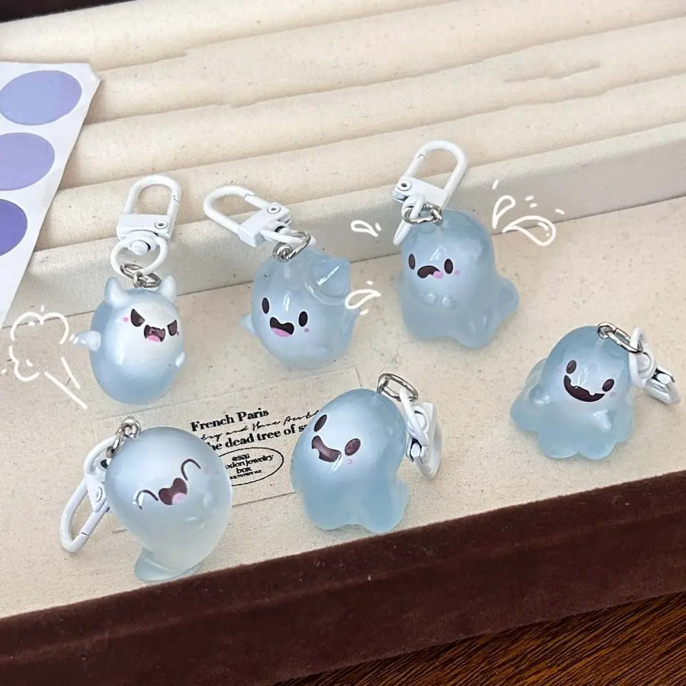 Cute Halloween Jelly Ghost Keychain Bag Pendant Jewelry Accessories Luminous Keychain Charms Car Keychains Resin Keychain Men