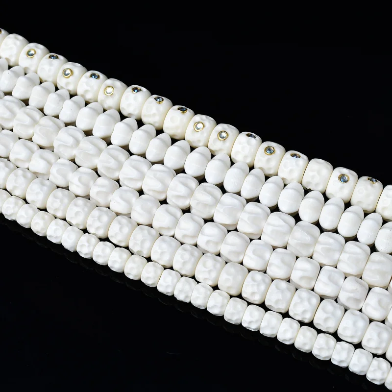 

Браслет в тибетском стиле из коровьей кости и семян пассионального цветка (108 бусин), унисекс, многорядный, буддийский.