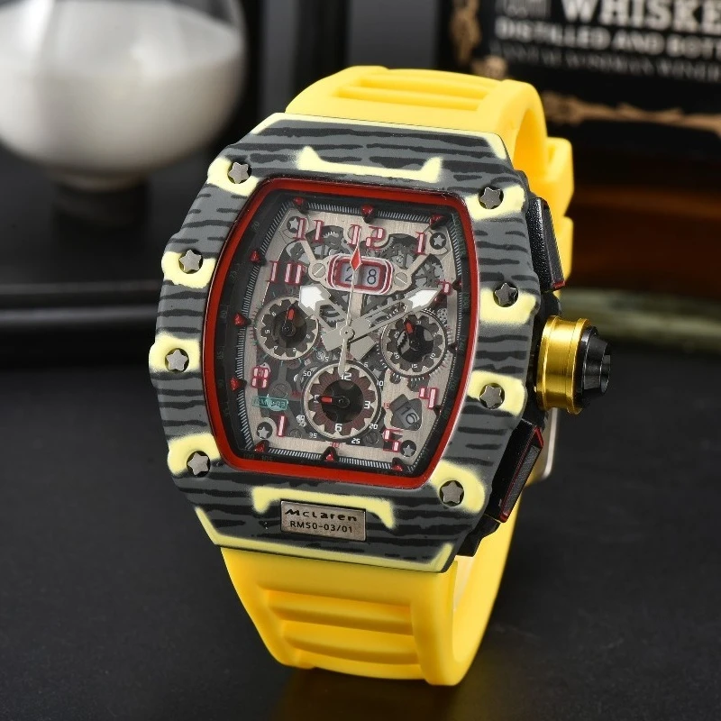 ​ ​ 2025 ساعة تقويم فاخرة متعددة الوظائف للرجال سوار فولاذي غير قابل للصدأ كريستال الياقوت مقاوم للماء 100 متر كرونوغراف مضيء