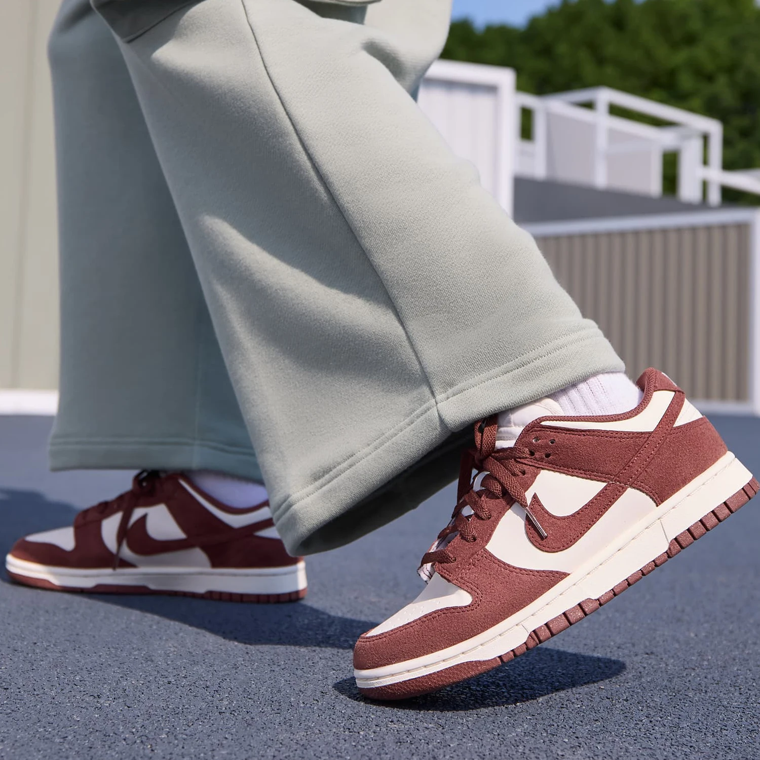 

Официальные женские легкие повседневные классические кроссовки Nike Dunk Low на низком ходу HJ7673-001