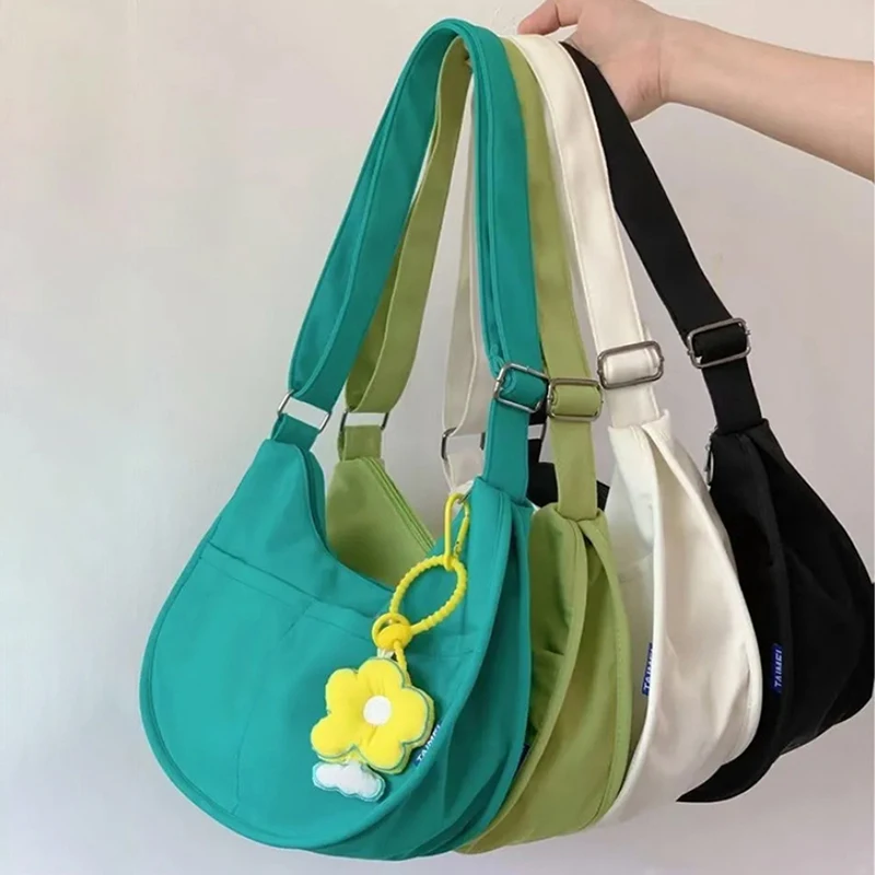 

2023 Canvas Dumpling Bags Women Shoulder Bags Female Student Bag Messenger Small Bag Light Exquisite Portable Crescent Bag