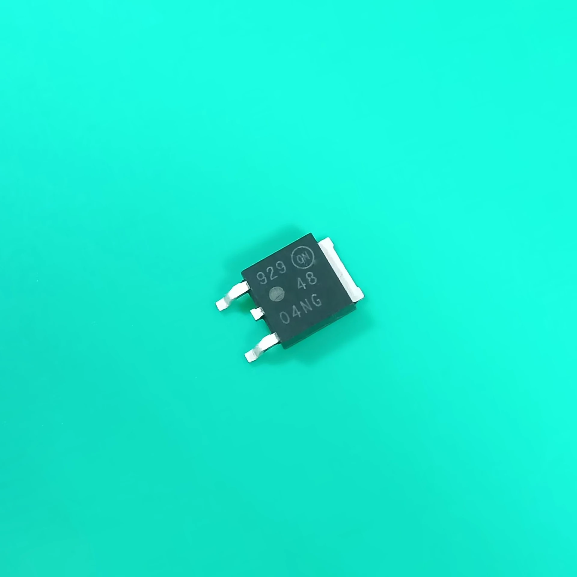 

50pcs/lot NTD4804NT4G TO252 NTD 48 04NG T4G MOSFET N-CH 30V 14.5A/124A DPAK NTD4804NG NTD4804NTG NTD4804NT 4G NTD4804 NT4G NTD