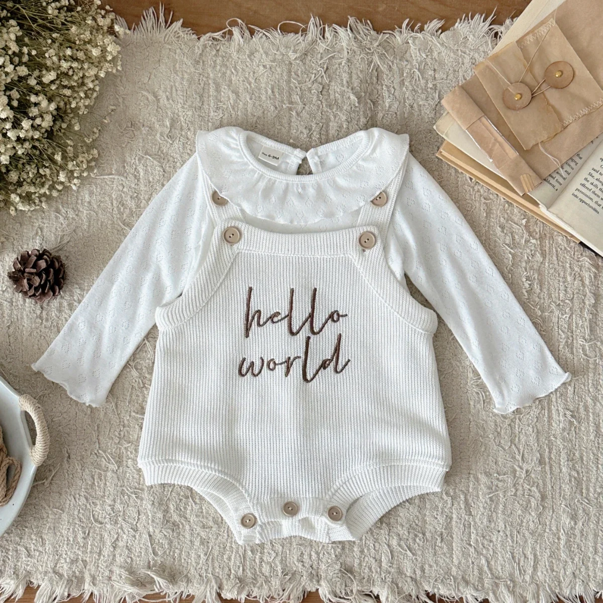 Newborn Unisex Adjustable Strap Knit Bodysuit, Sleeveless White Hello World Letter Romper for 0-18M Baby