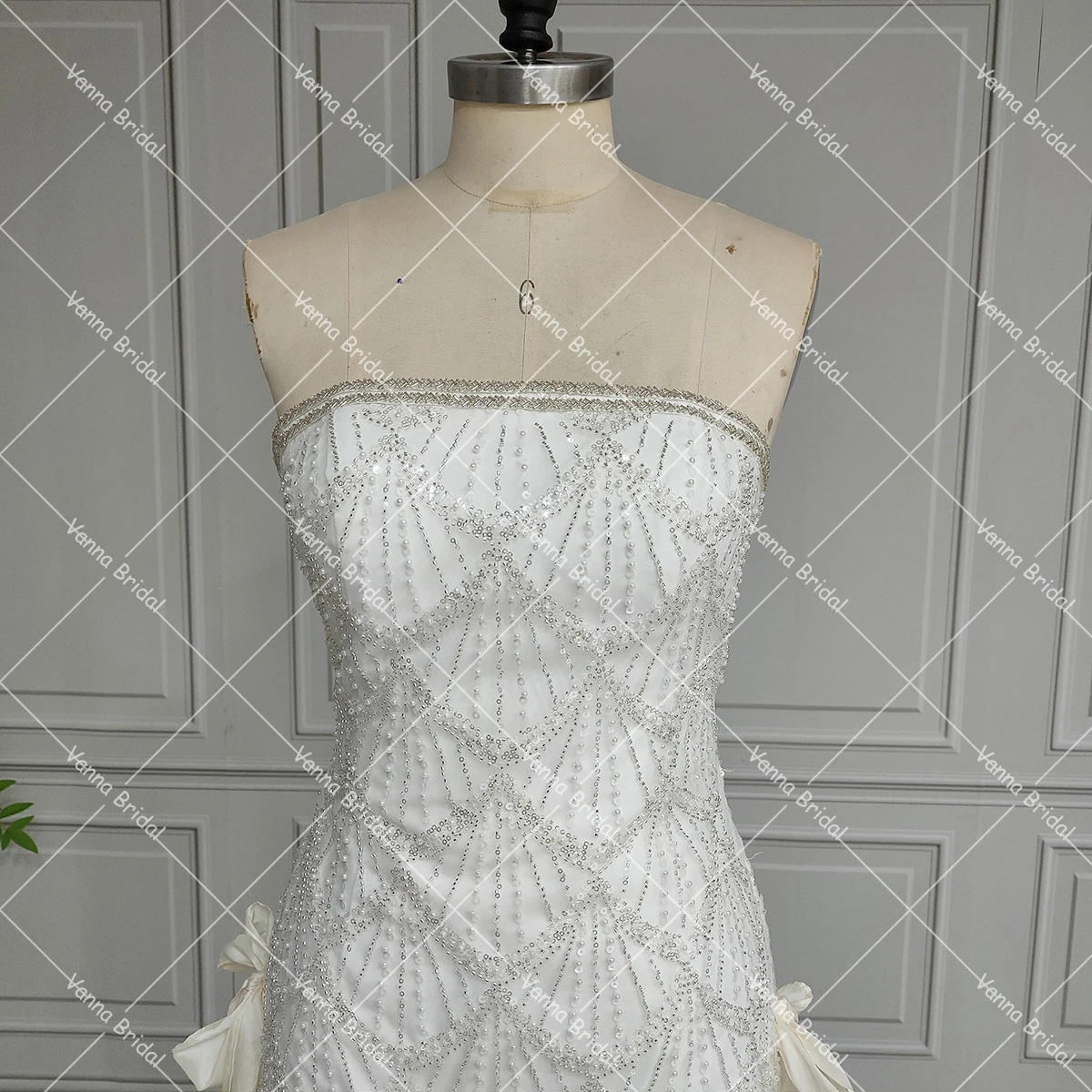 Mini vestido de novia personalizado con lentejuelas ostentosas, sin tirantes, recto a través de borlas, perlas, cena de ensayo, vestido de novia corto