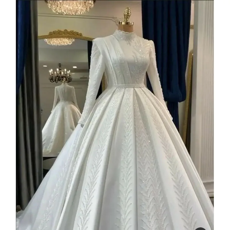 

White Luxury Wedding Dresses Long Sleeve High Neck Draped Ball Gowns Draped Applqieus Floor Length Formal Occasion Bridal Dress