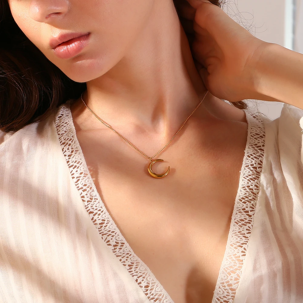 MamacitaSlay Elegant Stainless Steel Moon Pendant Thin Beaded Chain Necklace 2025 Party Waterproof Jewelry Women\'s Elegant Gift