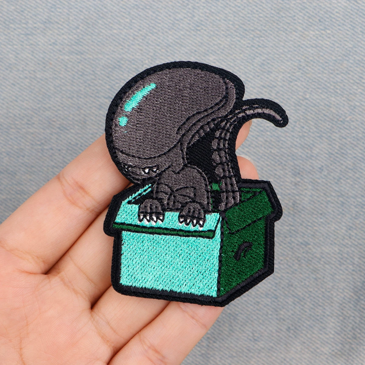 

Alien Patches for Clothing Iron on Embroidered Sew Applique Fabric Badge DIY Apparel Accessories