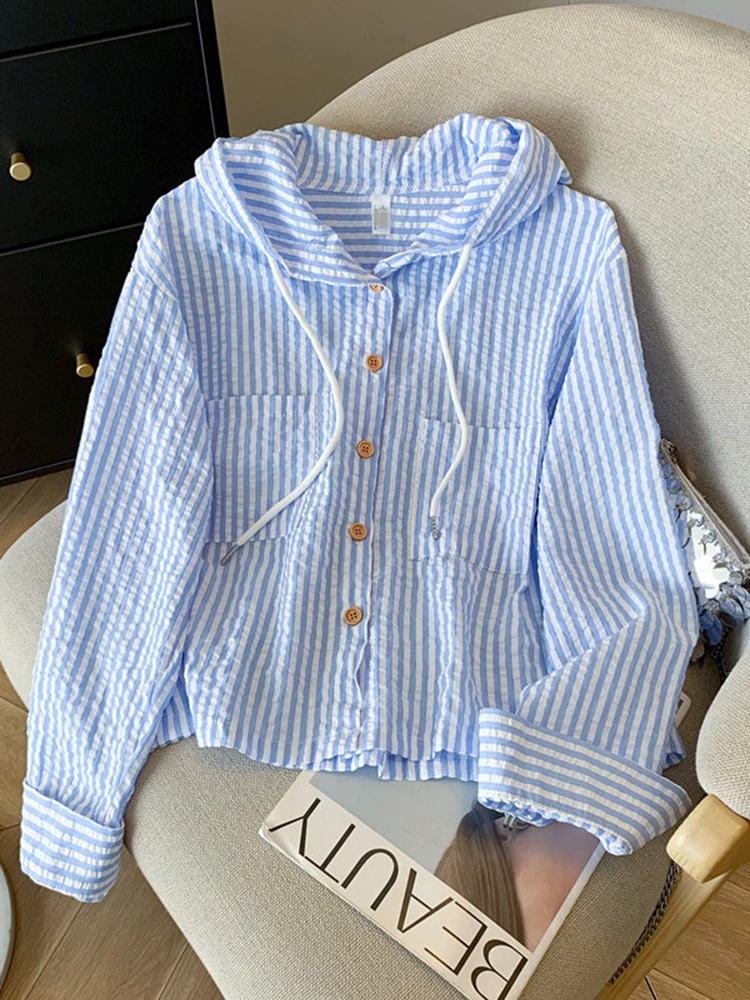 

Blue White Striped Short Blouse Long Sleeved Single Breasted Sunscreen Jacket 2025 Summer New Lightweight Leisure Hooded Jacket