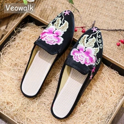 Veowalk Flower Embroidered Women Casual Canvas Flat Slides Slippers Pointed Toe Ladies Comfort Slip-on Summer Cotton Shoes