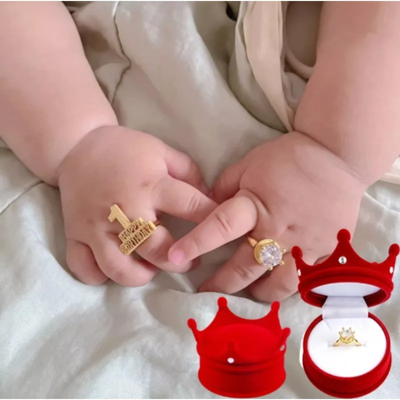 

Baby's 1st Birthday Ring Set - Elegant Keepsake with Red Velvet Crown Box for Newborn Photoshoot & Gift.navidad bebe.아기 크리스마스