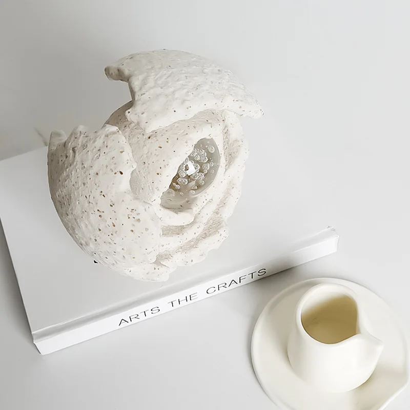 Art Circle and Missing Ornament Hotel Office Desktop Novel Decorative Crafts