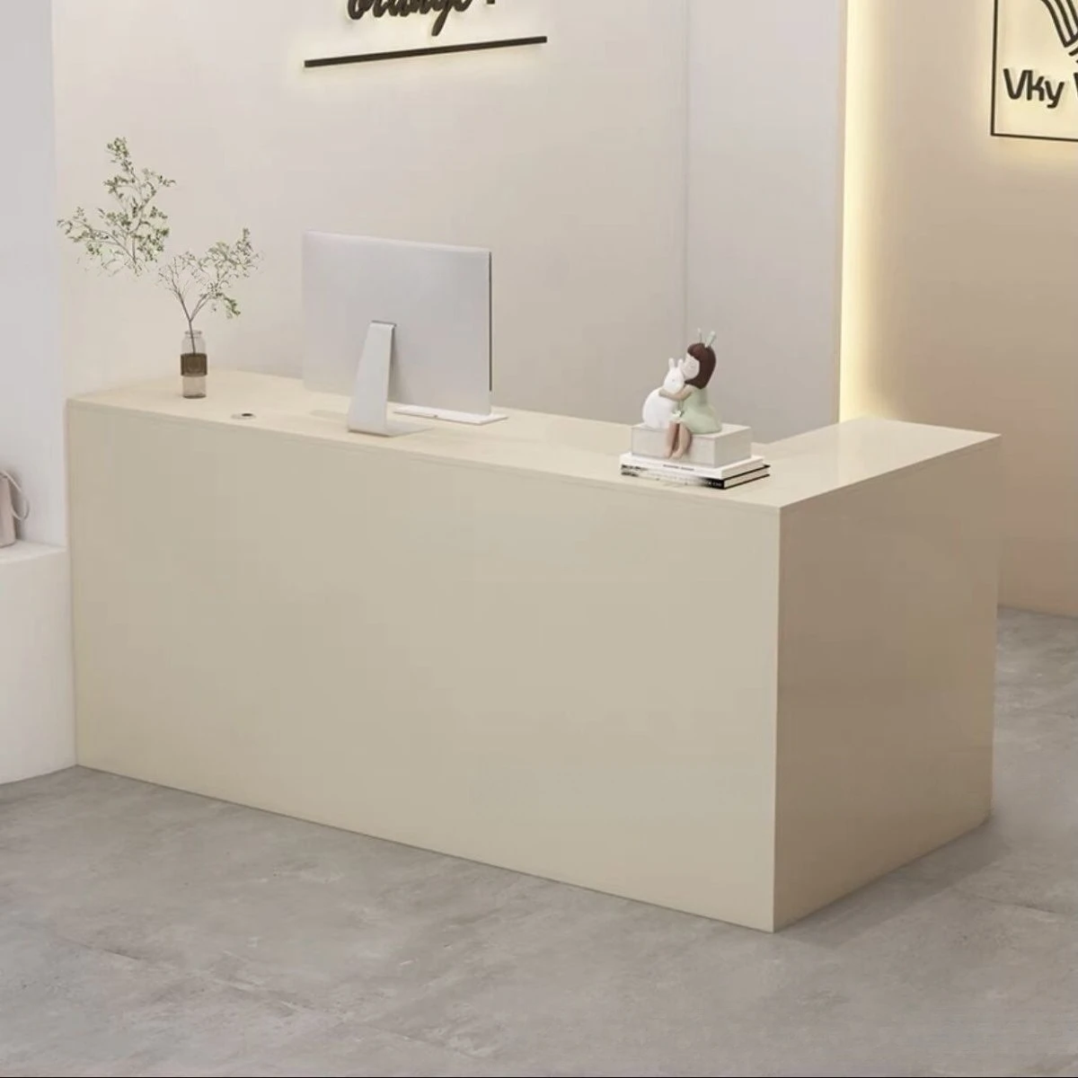 Simple modern checkout page clothing store corner bar table L-shaped counter cream style beauty salon reception front desk