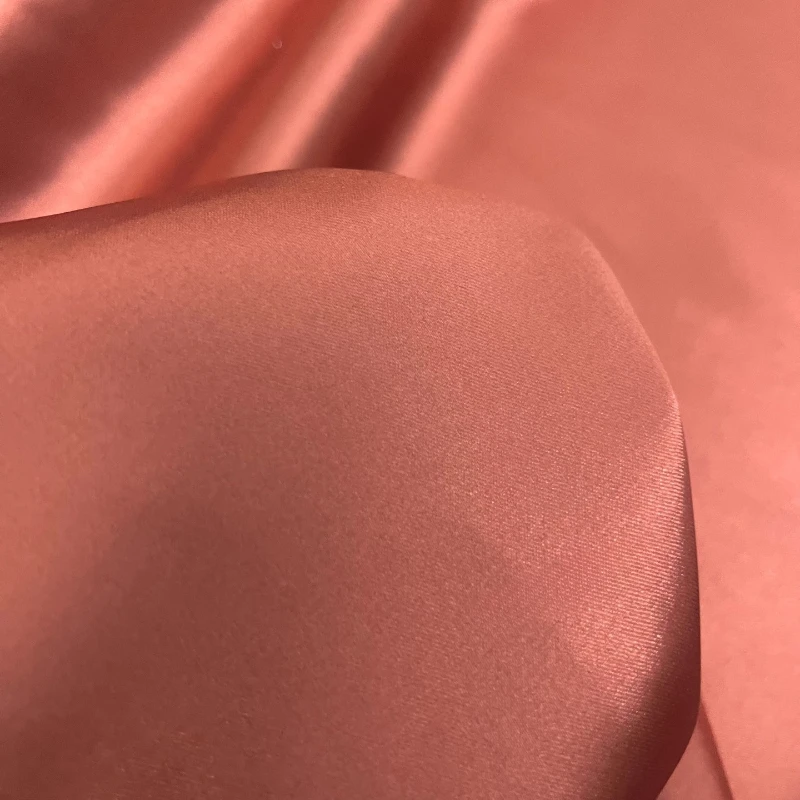 ผ้าซาตินคาราเมลเนื้อนุ่มเงางาม สำหรับชุดนอนผู้หญิง ชุดราตรี งานฝีมือเย็บปักถักร้อย ตกแต่งบ้าน และงานประดิษฐ์ต่างๆ