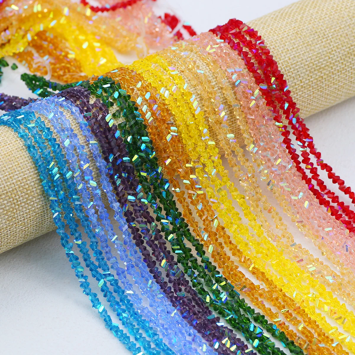 4mm Translucent High Gloss Triangle Crystal Beads Glass Spacer Loose Beads for Jewelry Making Bracelet DIY Earrings Accessories