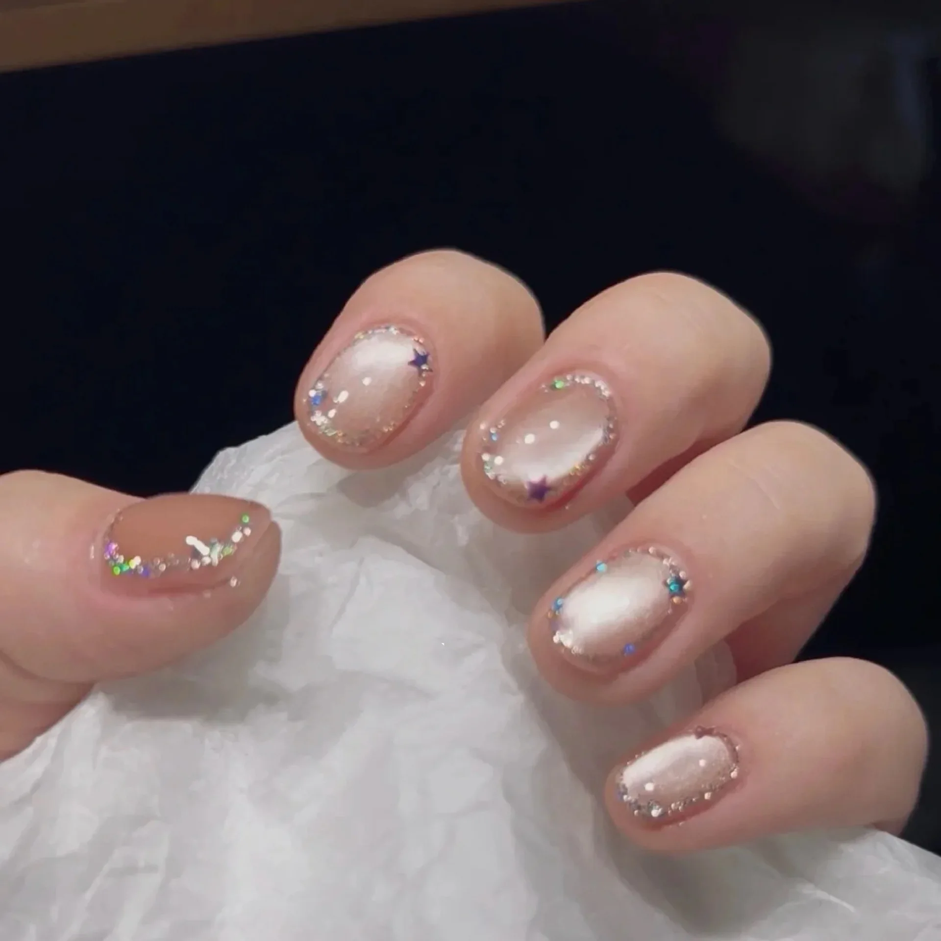 

10pcs Handmade Short Press on Nails Nude Pink Crystal Glass Beads Cat Eye Glitter Sequins Design False Nails Wearable Nails Art