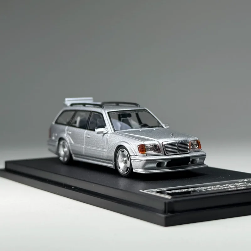 

Mortal 1:64 Scale S124 Touring Edition Alloy Car Model Desktop decoration Unique gift Static display Collectibles toys