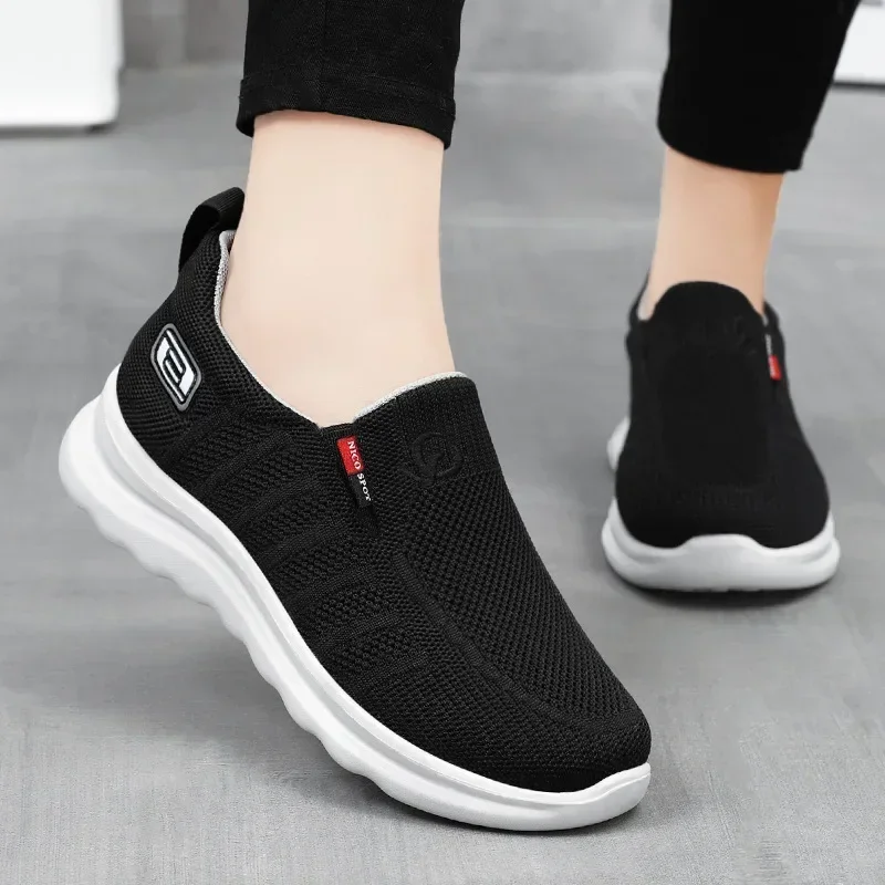 Women's New Lazy Shoes with Soft Soles Lightweight and Casual Hiking Work Shoescomfortable Walking Sports Shoes for Mothers