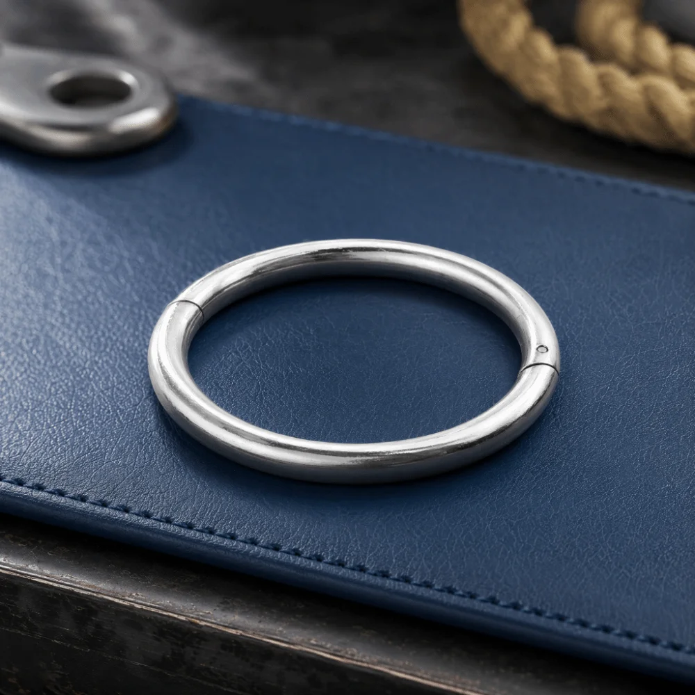 Carbon Steel Cattle Nose Ring Smooth Self Locking Cow Nose Clip Rust Proof Screwdriver Installation Veterinary Nose Ring Cattle