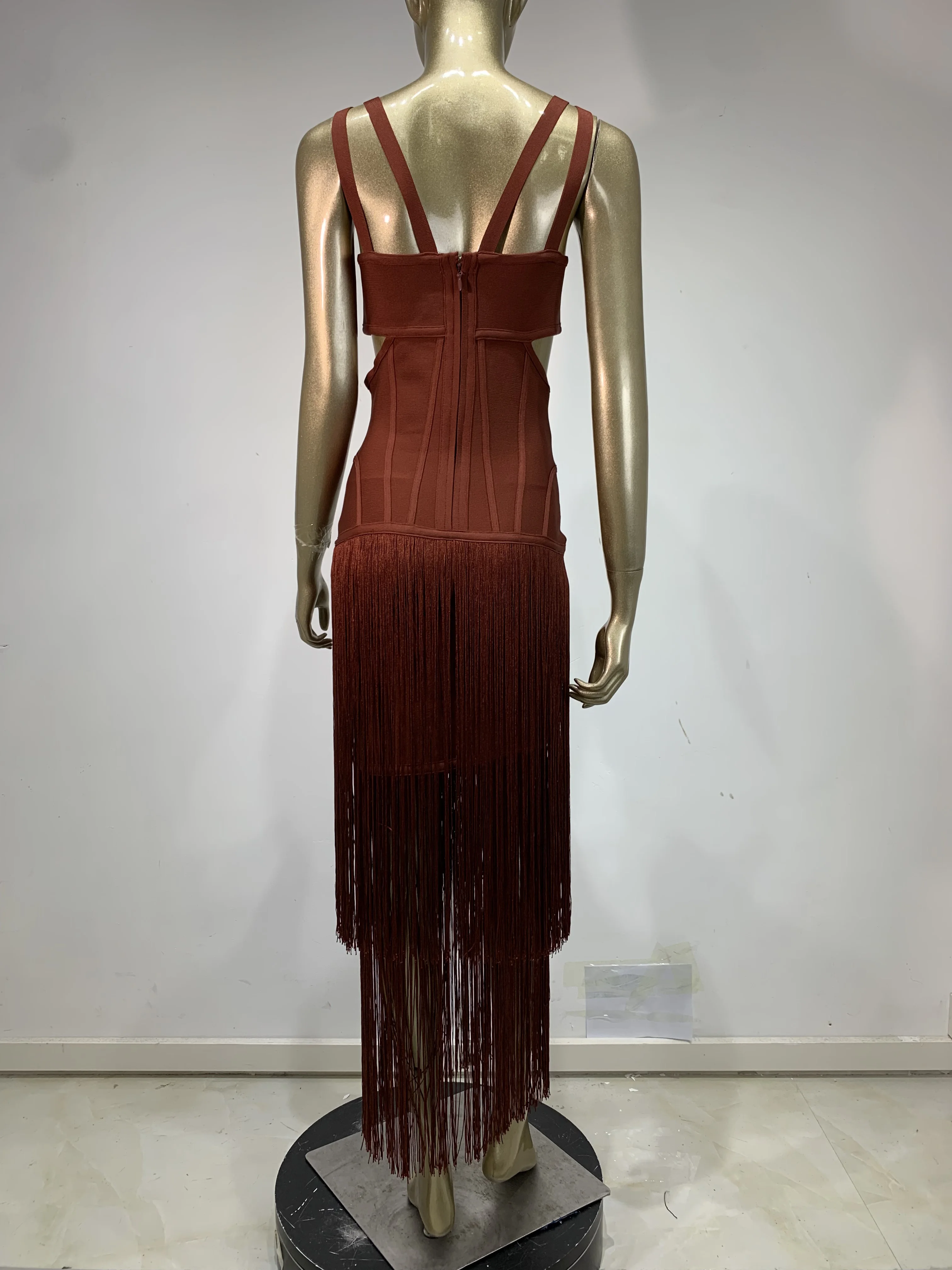 Vestido sexy con cuello en V y borlas marrones para mujer, vestido largo ajustado con vendaje, elegante vestido de fiesta para discoteca de noche 2025