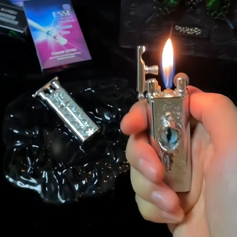 

New Gas Lighter Lightweight and Portable Grinding Wheel Open Flame Lighter Inflatable Lighter Cigarette Accessories