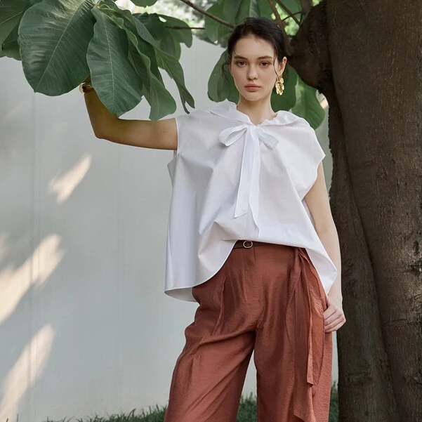 

Корейская футболка с V-образным вырезом и коротким рукавом, удлиненная, свободного кроя, из хлопка, повседневная, для города, подходит для лета 2025 года