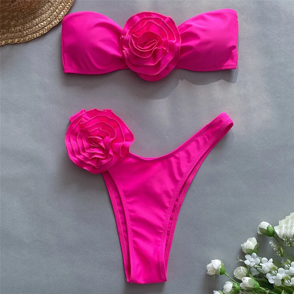 Bañador Bandeau con flores en 3D para mujer, microbikini con Tanga, traje de baño Sexy con realce, conjunto de Bikini 2024