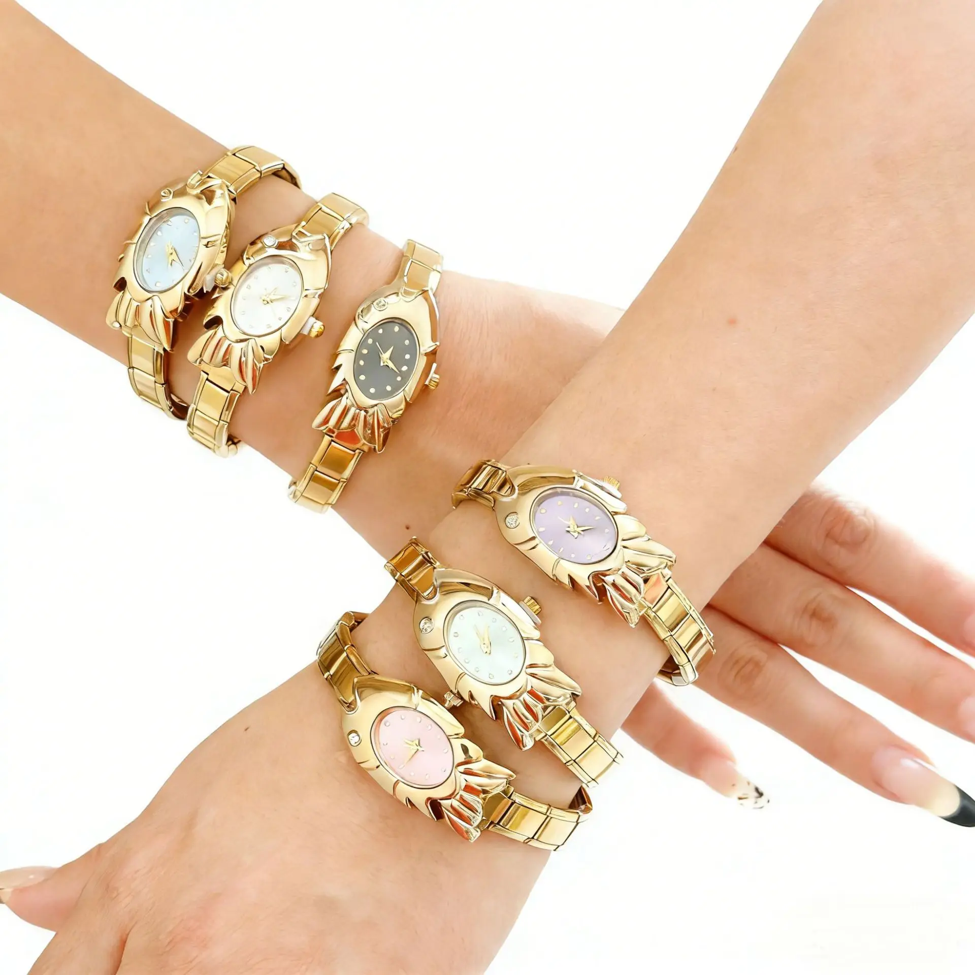 INS Elegant Golden Steel Band Ladies Watch Unique Wing Case Multicolor Soft Dial Sparkling Crystal Daily Banquet Dress Analog