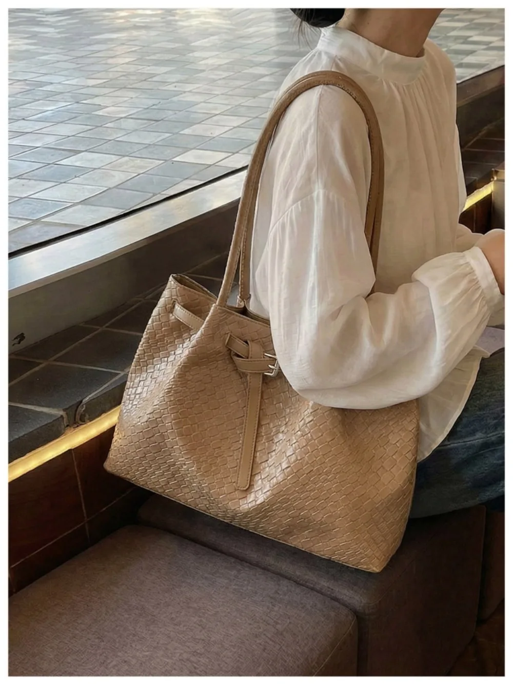 Schultertasche aus PU-Leder, elegante Retro-Handtasche mit großem Fassungsvermögen, erhältlich in 4 Farben, Einkaufstasche für den Arbeitsweg, Schule/Reisen/Arbeit – Detail 17