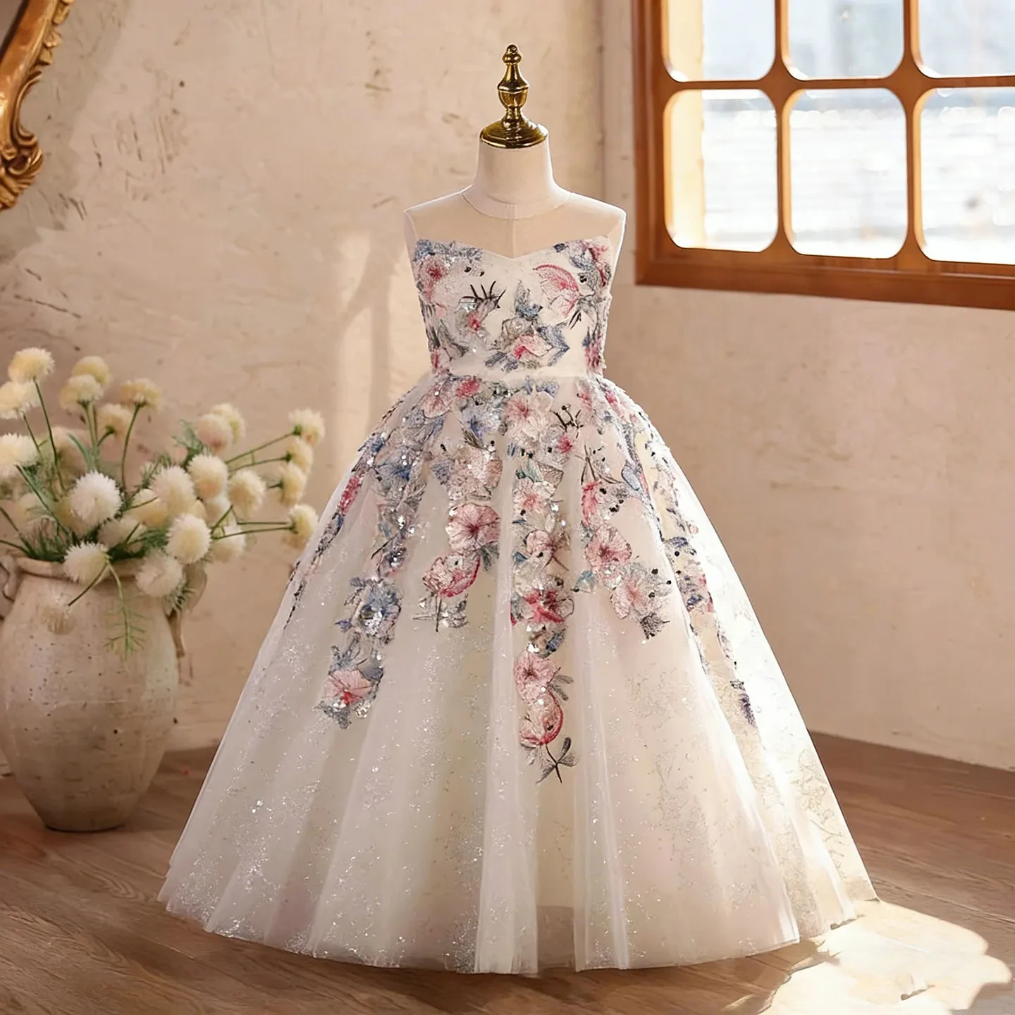 Customized White Flower Girl Dress For Wedding Appliques Glitter Sleeveless Floor Length Kids Birthday First Communion Gown
