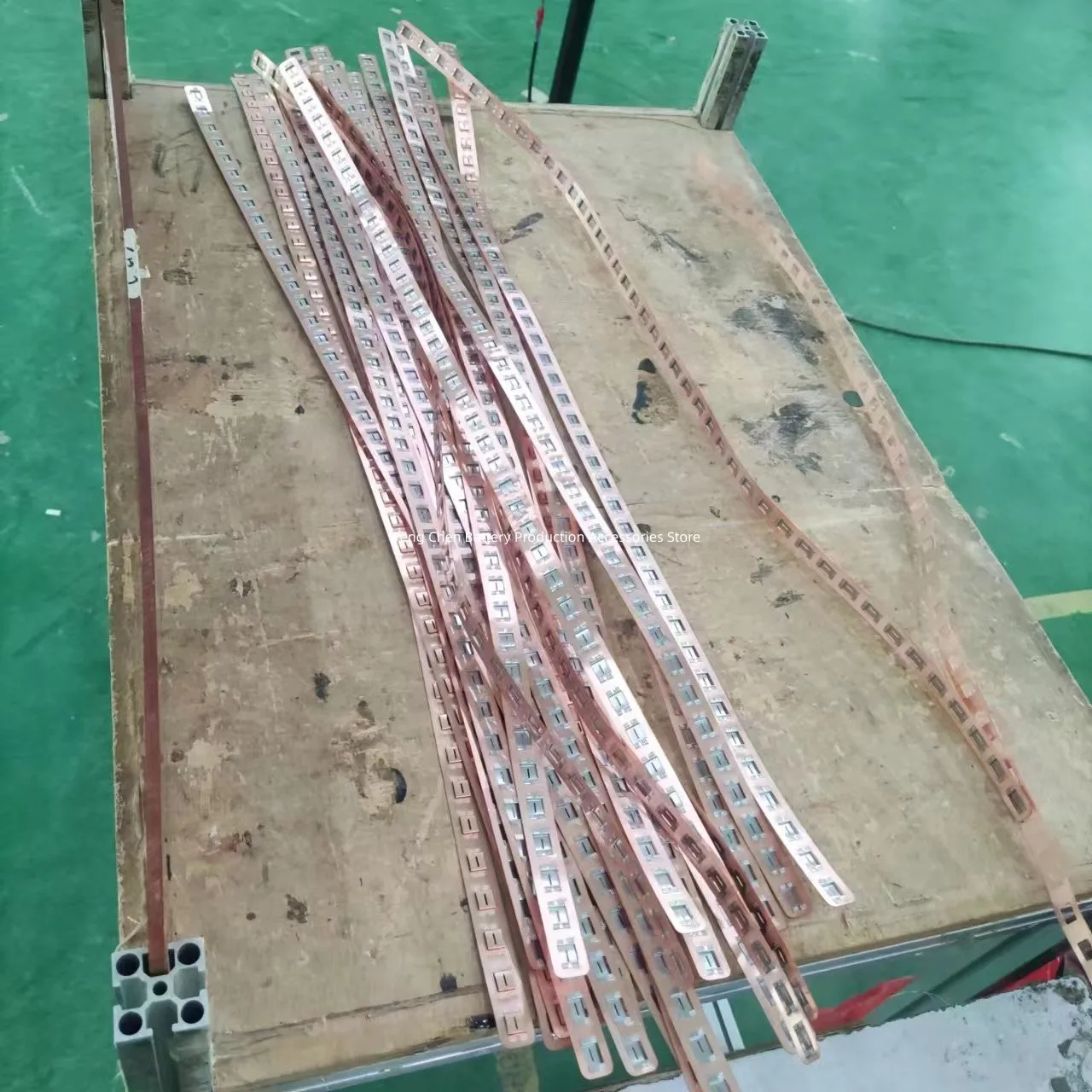 21700-1P Copper-nickel Busbar  Copper Bar Can Be Freely Cut With A Spacing Of 23mm Customize The Battery Connectors