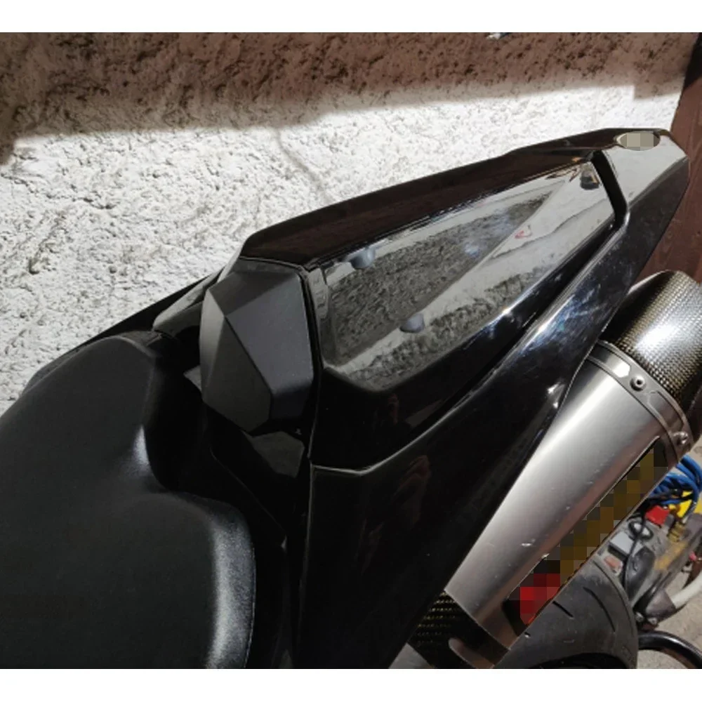 

Motorcycle Passenger Rear Seat Cover Pillion Solo Seat Cowl Guard For Yamaha YZF R1 YZF-R1 YZFR1 2009 2010 2011 2012 2013 2014