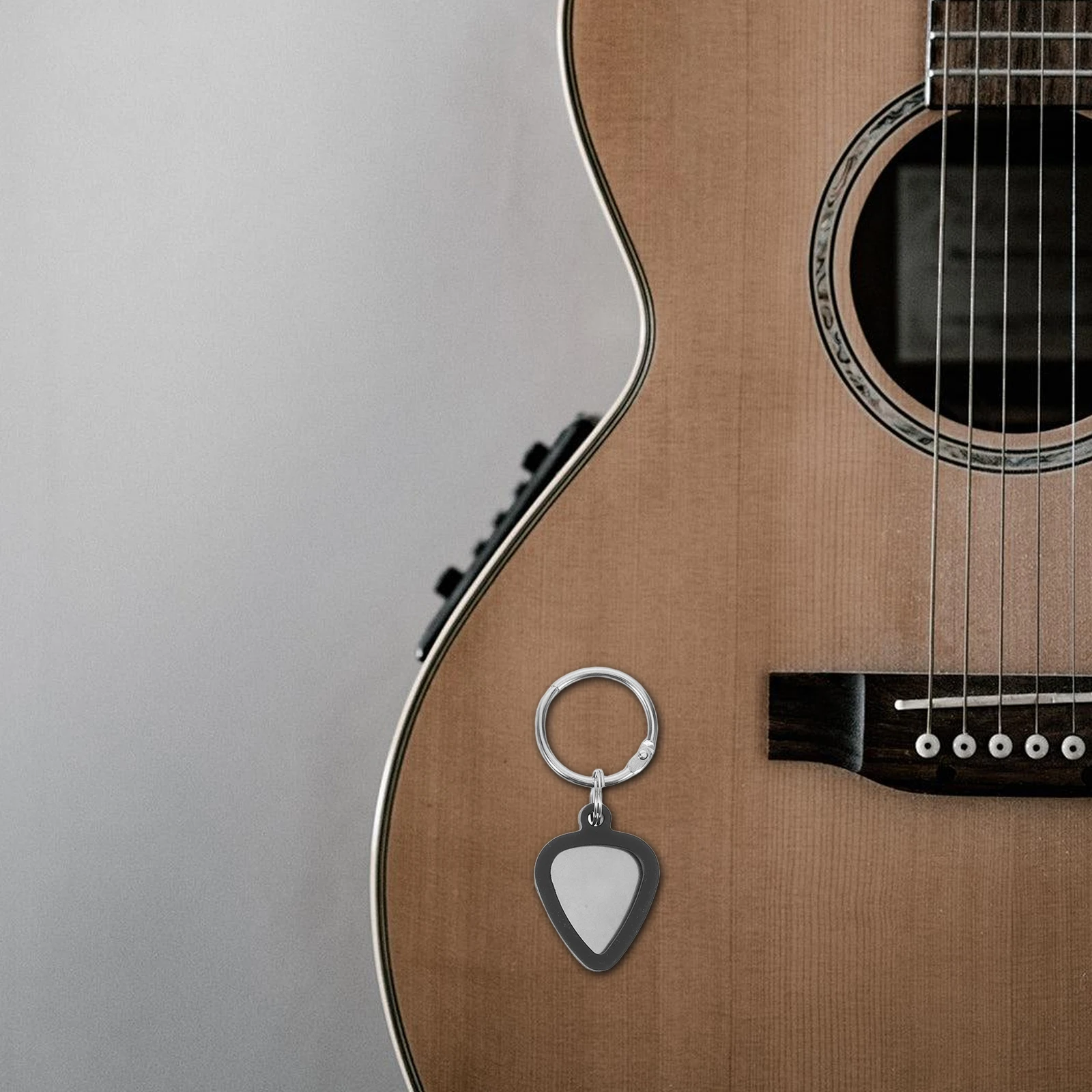 

Guitar Pick Keychain Holder Storage Bag Display Case Holders with Keyring Music