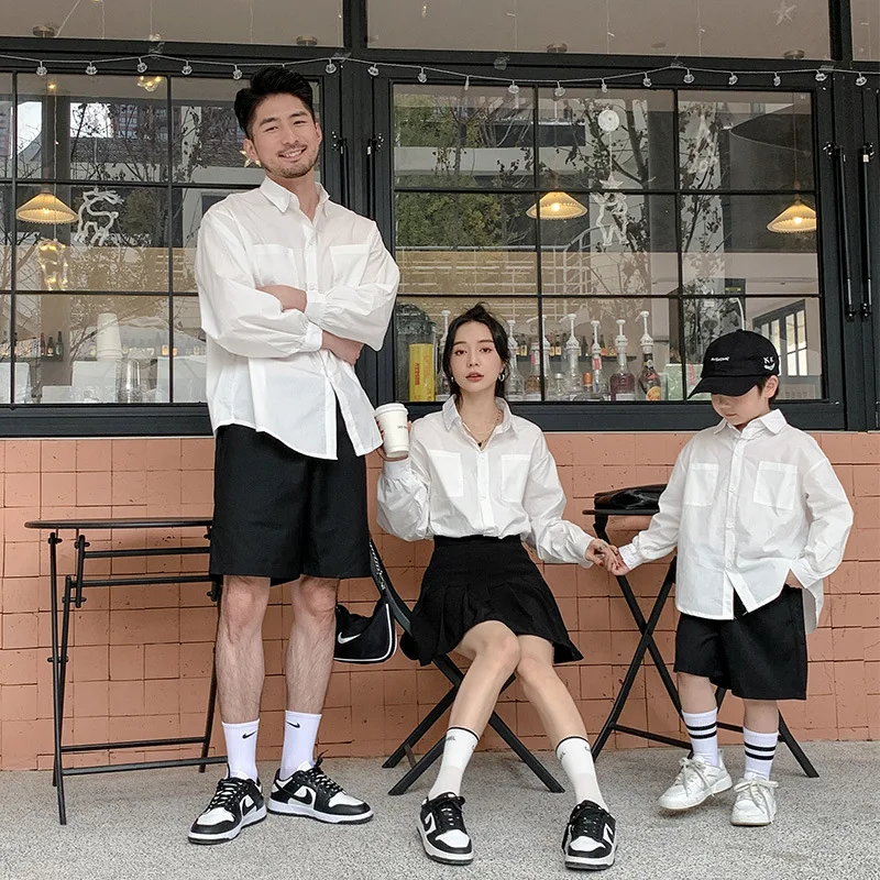 Family Set To Mom Dad And Son Clothes Mommy Daughter Outfits Women Girl White Blouse Skirts Clothing Men Boy Shirts Shorts Suit