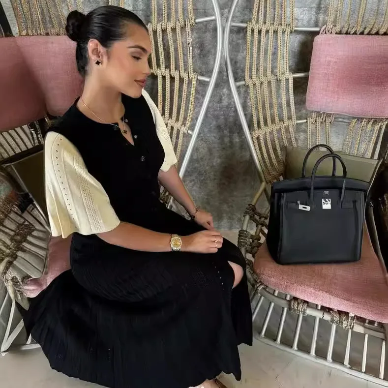 Robe en tricot boutonnée à manches évasées pour femmes, jupe mi-longue à manches courtes, à la mode, 2025