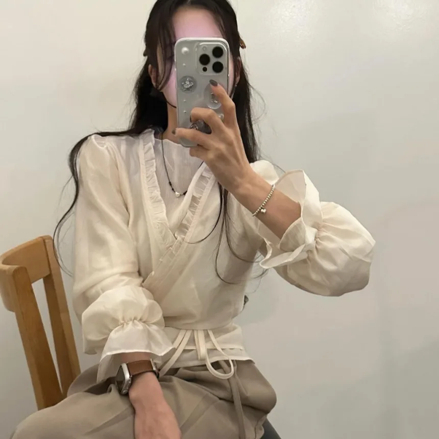 

Spring Chic irt Gentle Elegance V-ne Tassel Top Women's Premium Faion Polyester Fiber 00%