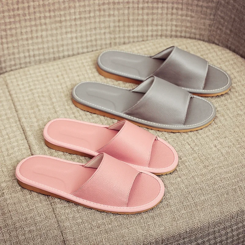 شبشب منزل من الجلد الطبيعي الجديد: شرائح داخلية غير قابلة للانزلاق للنساء والرجال - صنادل صيفية للجنسين للأرضيات الصلبة